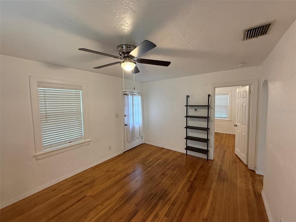 5521 5TH AVENUE N, ST PETERSBURG, FL 33710 — zdjęcie 5