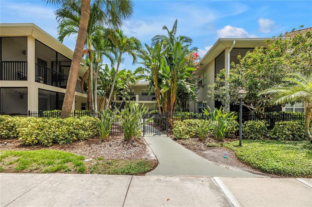 555 3RD STREET N # 13, ST PETERSBURG, FL 33701