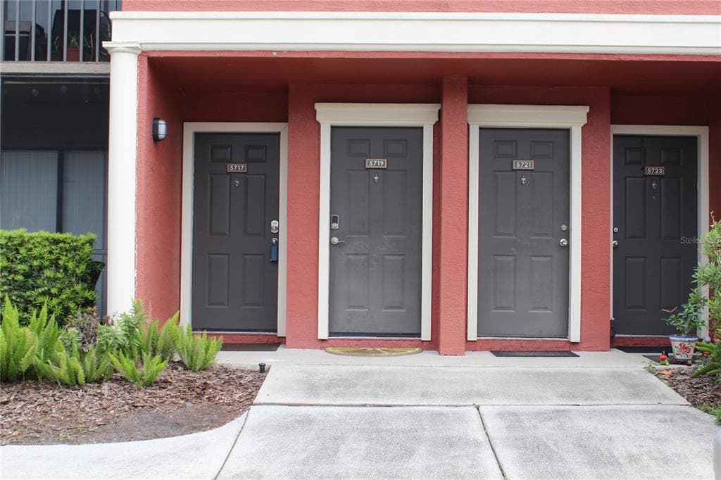 5717 BAYWATER DRIVE, TAMPA, FL 33615 — zdjęcie 4