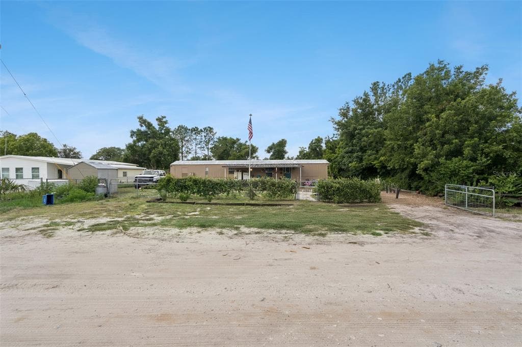 10927 LUANA DRIVE, LEESBURG, FL 34788 — zdjęcie 2