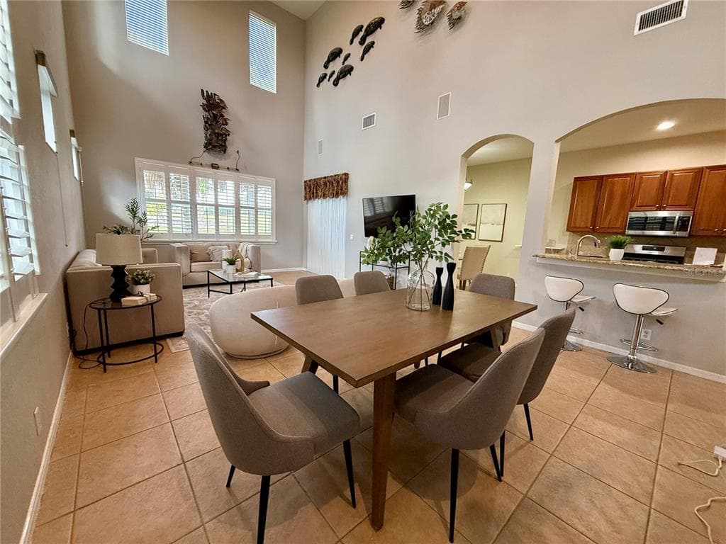 445 NOBLE FAIRE DRIVE, SUN CITY CENTER, FL 33573 — zdjęcie 3