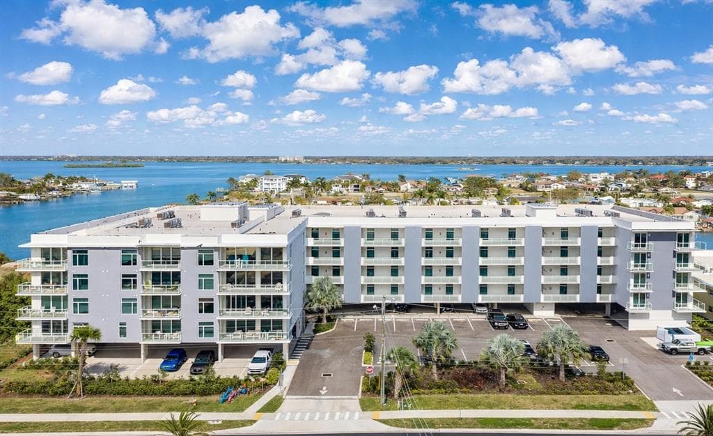 415 ISLAND WAY # 402, CLEARWATER BEACH, FL 33767 — zdjęcie 2