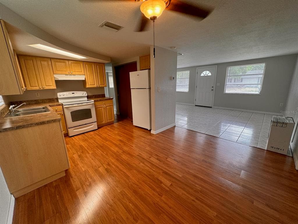 10731 PREMIER AVENUE, PORT RICHEY, FL 34668 — zdjęcie 5