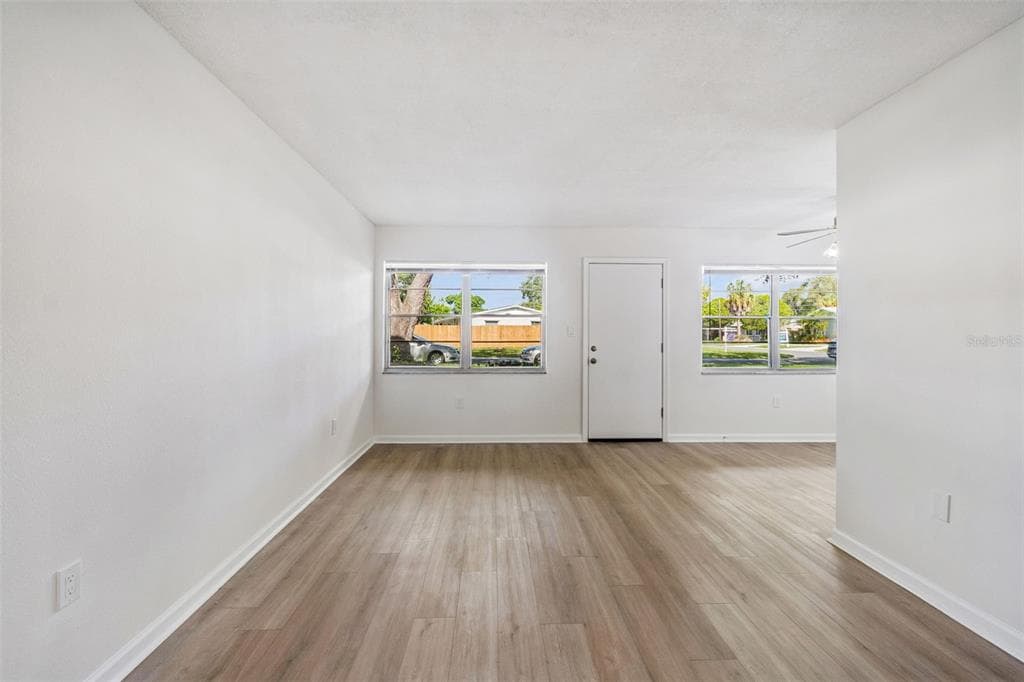 8101 11TH STREET N # 125, ST PETERSBURG, FL 33702 — zdjęcie 4
