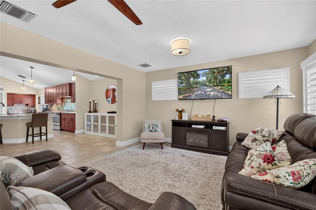 16720 BEAUCLAIRE CT, TAVARES, FL 32778 — zdjęcie 5
