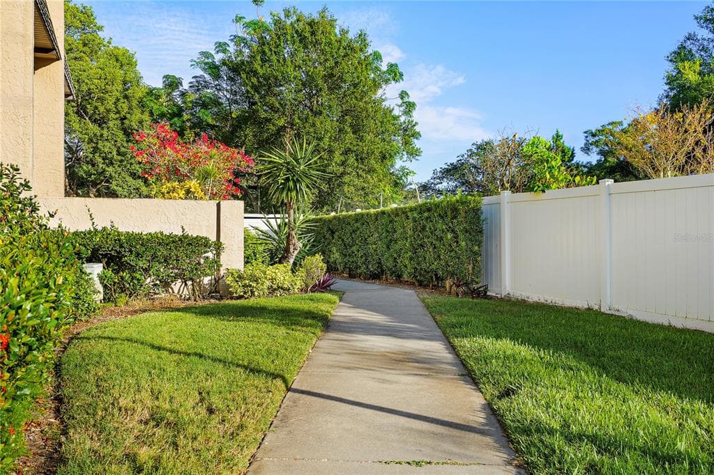 504 CORDOVA GREEN, SEMINOLE, FL 33777 — zdjęcie 2