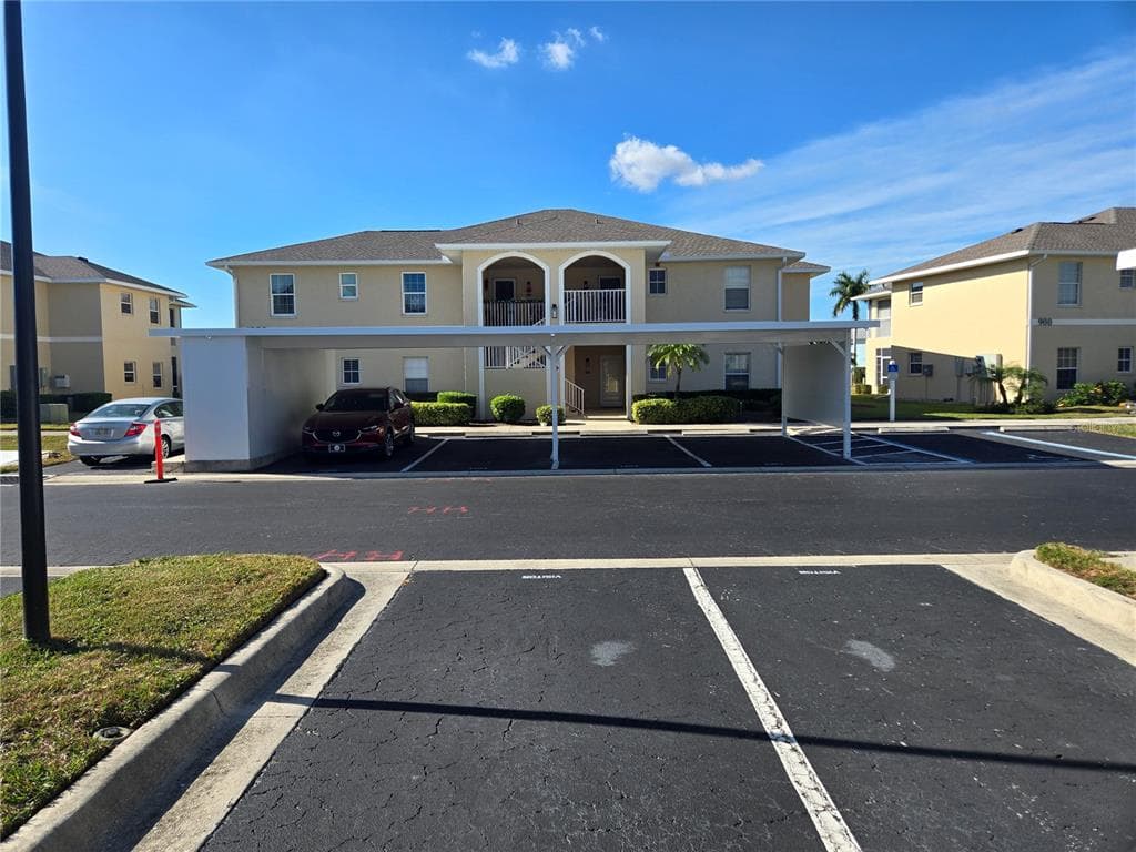 5800 SABAL TRACE DRIVE # 1002, NORTH PORT, FL 34287