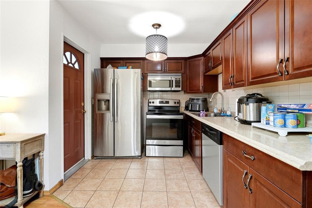 7301 8TH STREET N, ST PETERSBURG, FL 33702 — zdjęcie 4