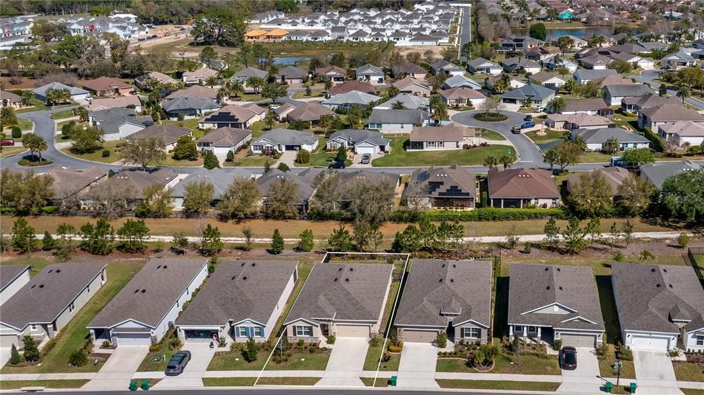 8033 PENROSE PLACE, WILDWOOD, FL 34785 — zdjęcie 2