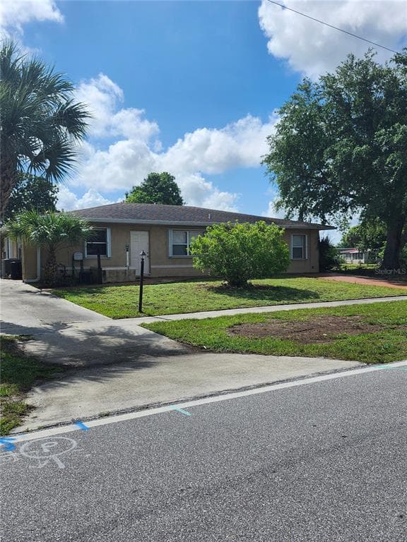 2220 BIRCHCREST BOULEVARD, PORT CHARLOTTE, FL 33952