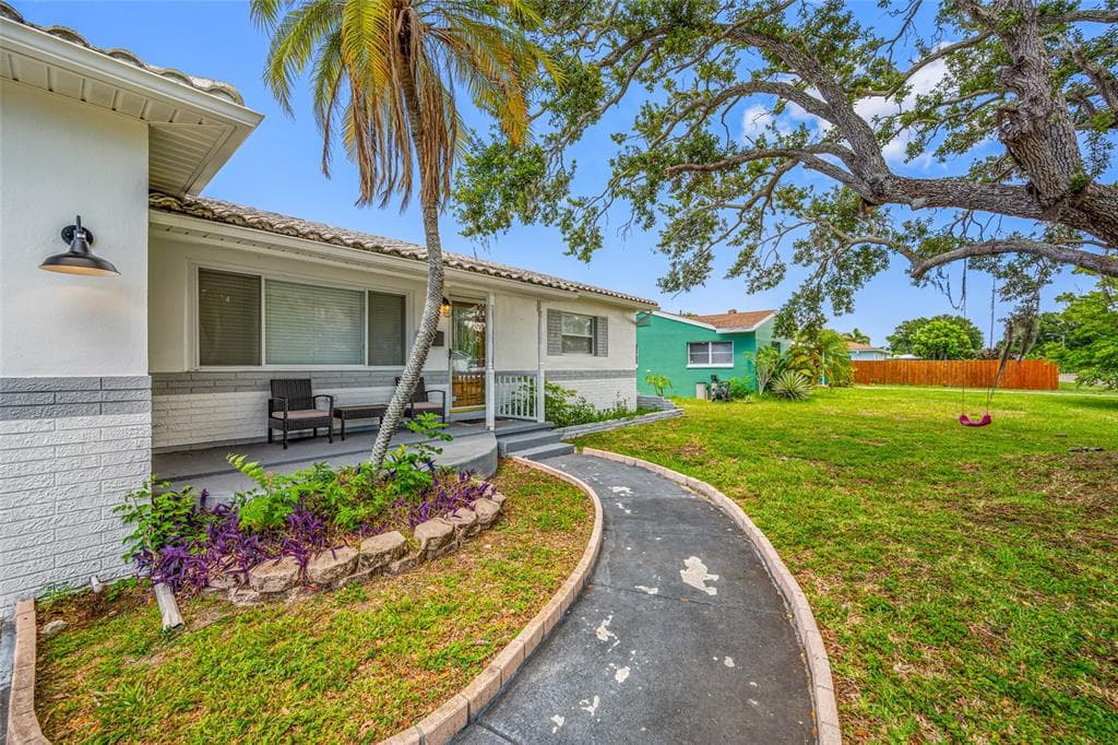 6219 HAMPTON DRIVE N, ST PETERSBURG, FL 33710