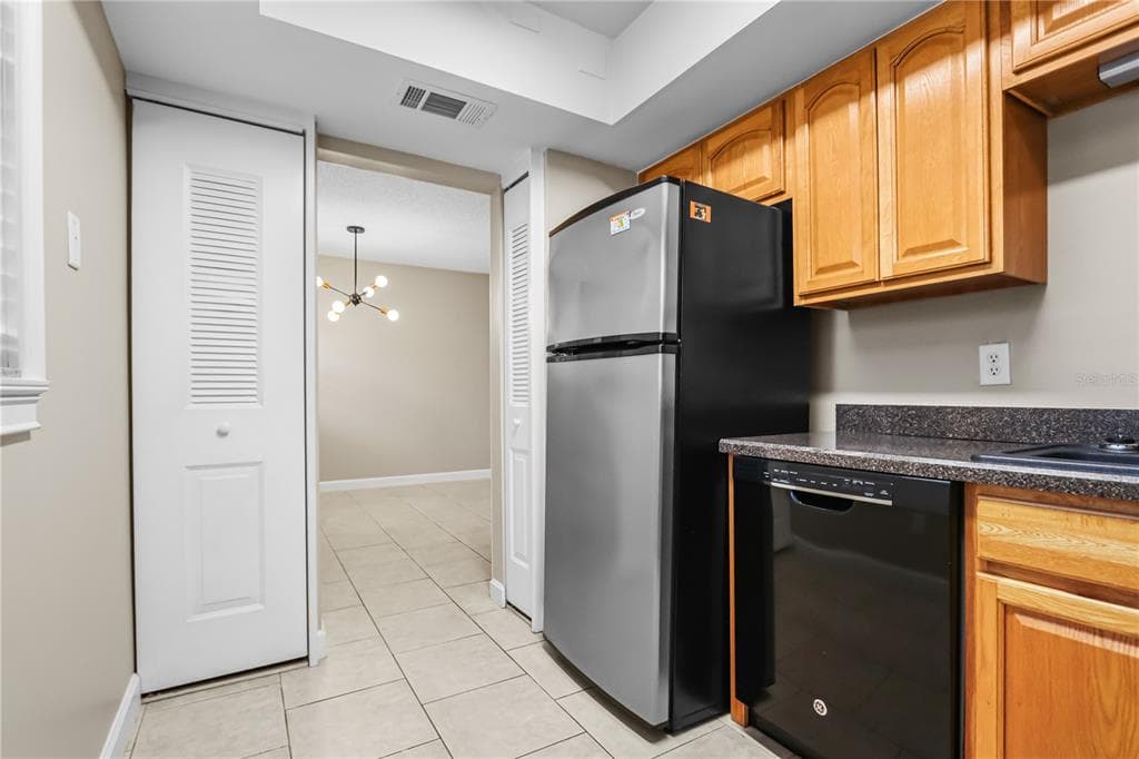 3036 EASTLAND BOULEVARD # E104, CLEARWATER, FL 33761 — zdjęcie 4