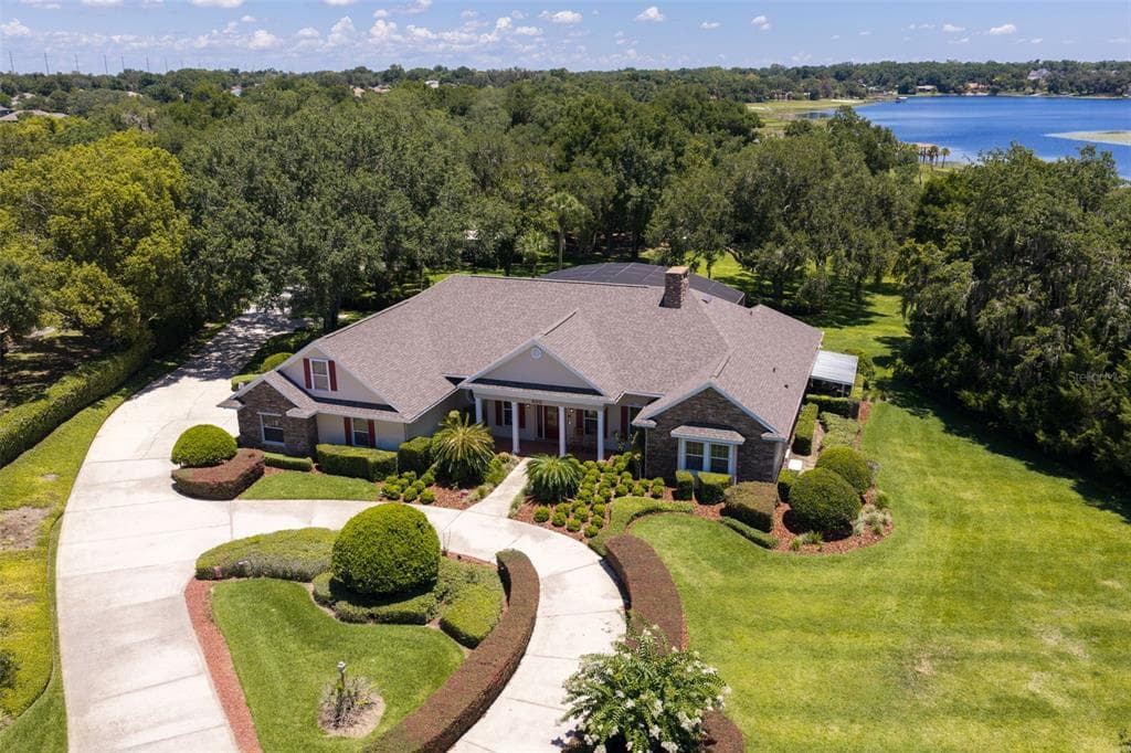 605 OLD MOUNT DORA ROAD, EUSTIS, FL 32726