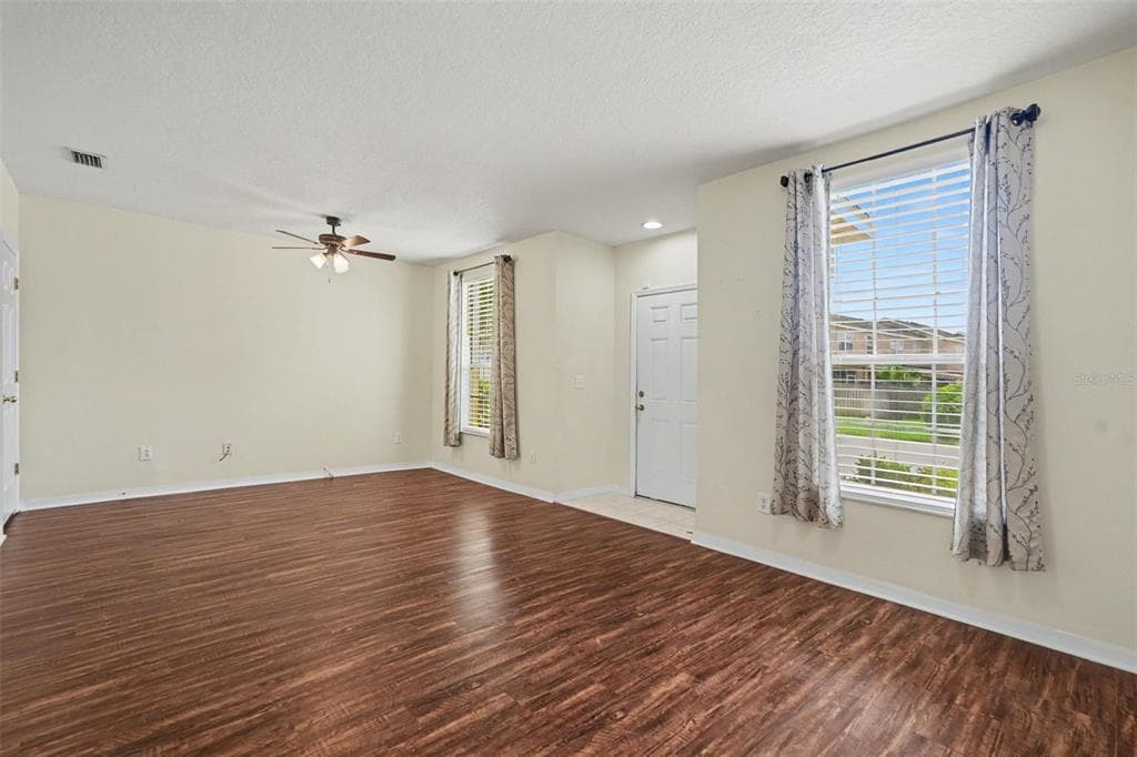 30153 BARNABY LANE, WESLEY CHAPEL, FL 33543 — zdjęcie 4