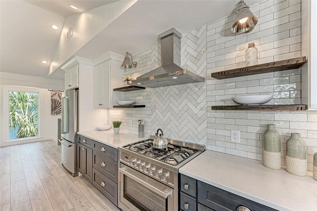 256 GLADIOLUS STREET, ANNA MARIA, FL 34216 — zdjęcie 5
