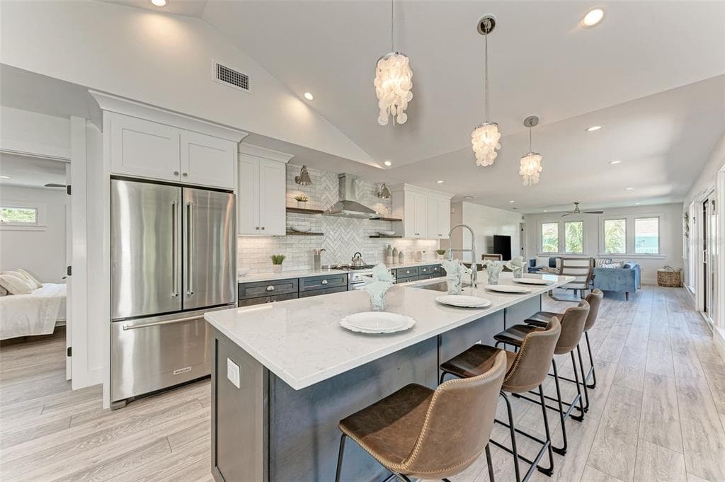 256 GLADIOLUS STREET, ANNA MARIA, FL 34216 — zdjęcie 4