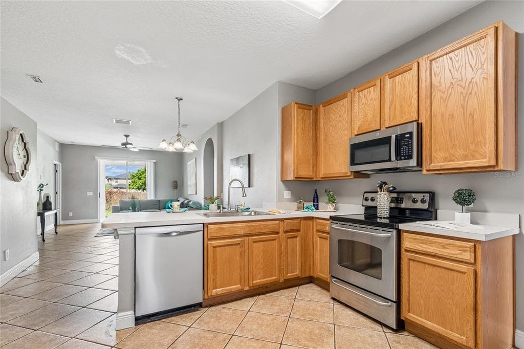 27211 LIRIOPE COURT, WESLEY CHAPEL, FL 33544 — zdjęcie 4