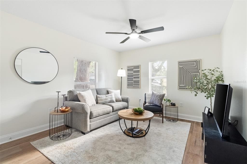 2116 E ELLICOTT STREET, TAMPA, FL 33610 — zdjęcie 4