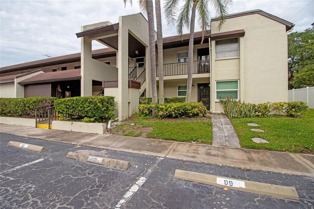 1100 E BAY DRIVE # 104, LARGO, FL 33770 — zdjęcie 3