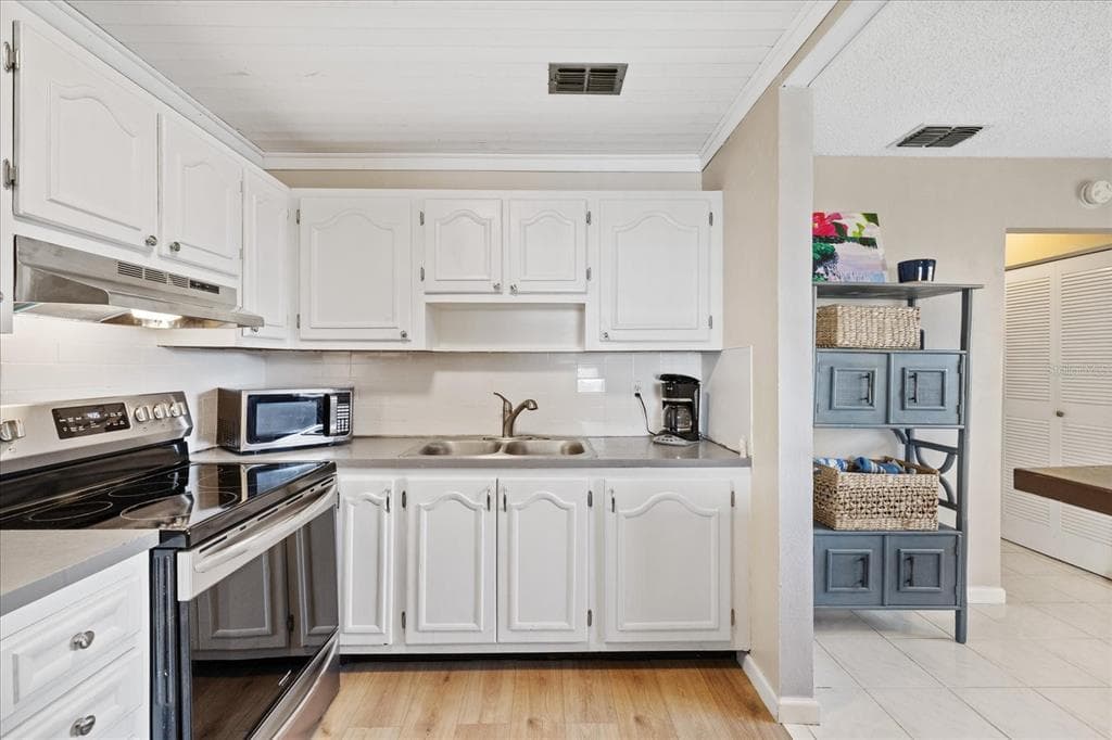 11635 BAYONET LANE # B, NEW PORT RICHEY, FL 34654 — zdjęcie 4
