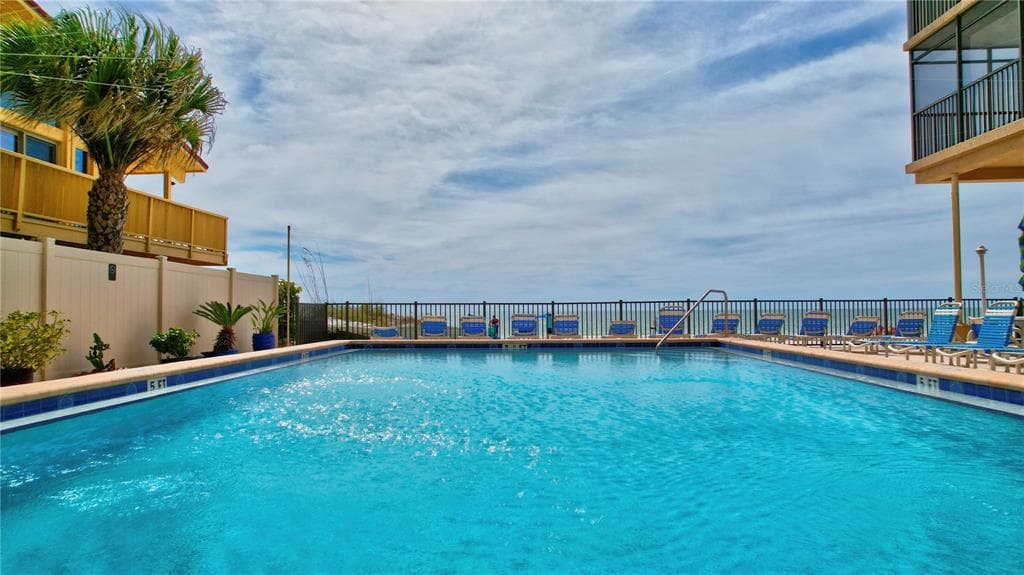 14900 GULF BOULEVARD # 401, MADEIRA BEACH, FL 33708 — zdjęcie 5