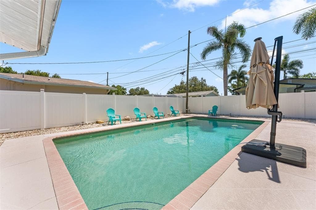 2833 56TH LANE N, ST PETERSBURG, FL 33710 — zdjęcie 3