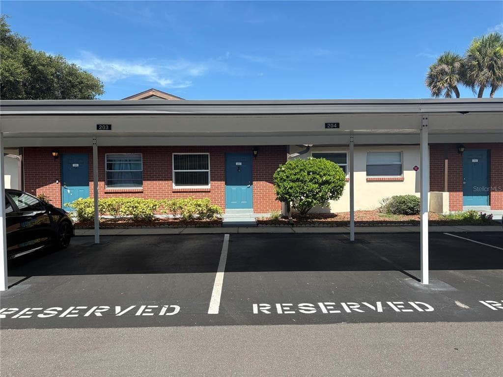 24862 US HIGHWAY 19 N # 205, CLEARWATER, FL 33763