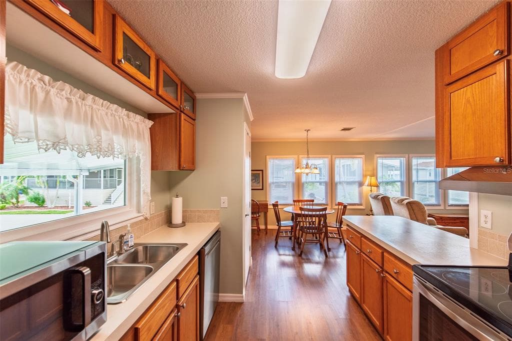 21 BRINK AVENUE, PUNTA GORDA, FL 33950 — zdjęcie 2