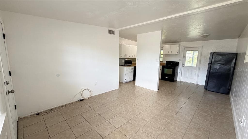 8574 94TH AVENUE, SEMINOLE, FL 33777 — zdjęcie 2