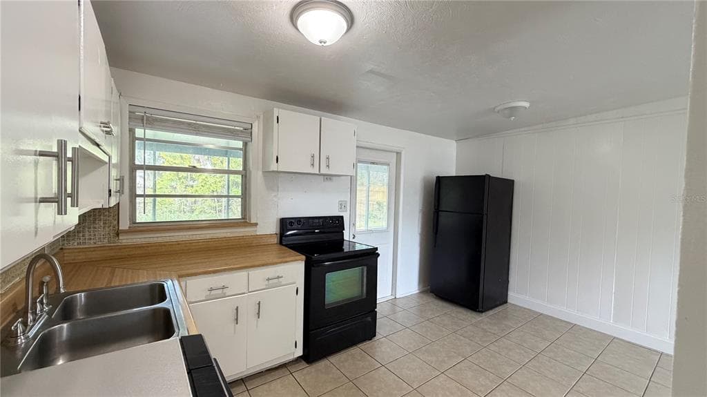 8574 94TH AVENUE, SEMINOLE, FL 33777 — zdjęcie 4