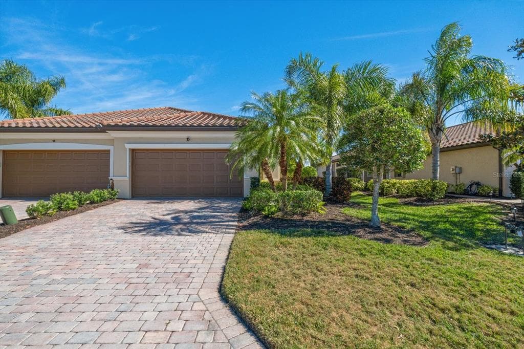 131 BABBLING BROOK RUN, BRADENTON, FL 34212