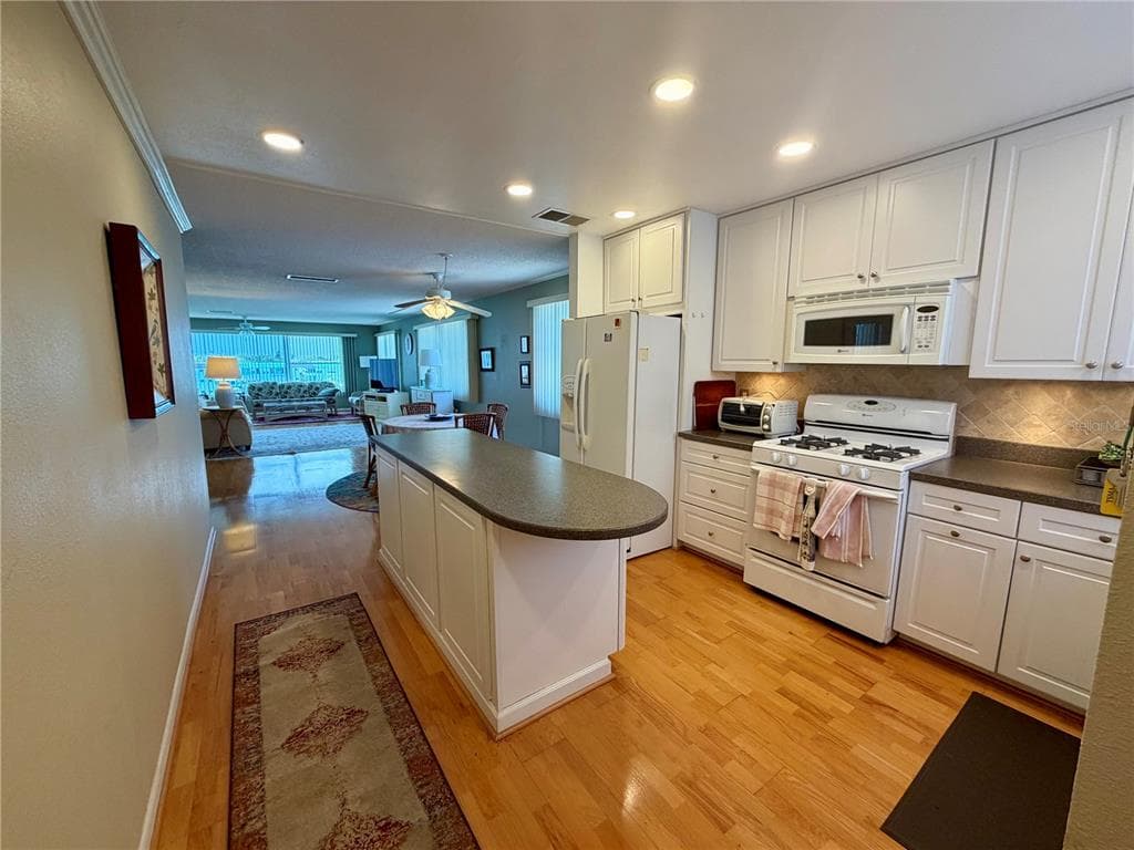 6025 SHORE BOULEVARD S # 415, GULFPORT, FL 33707 — zdjęcie 3