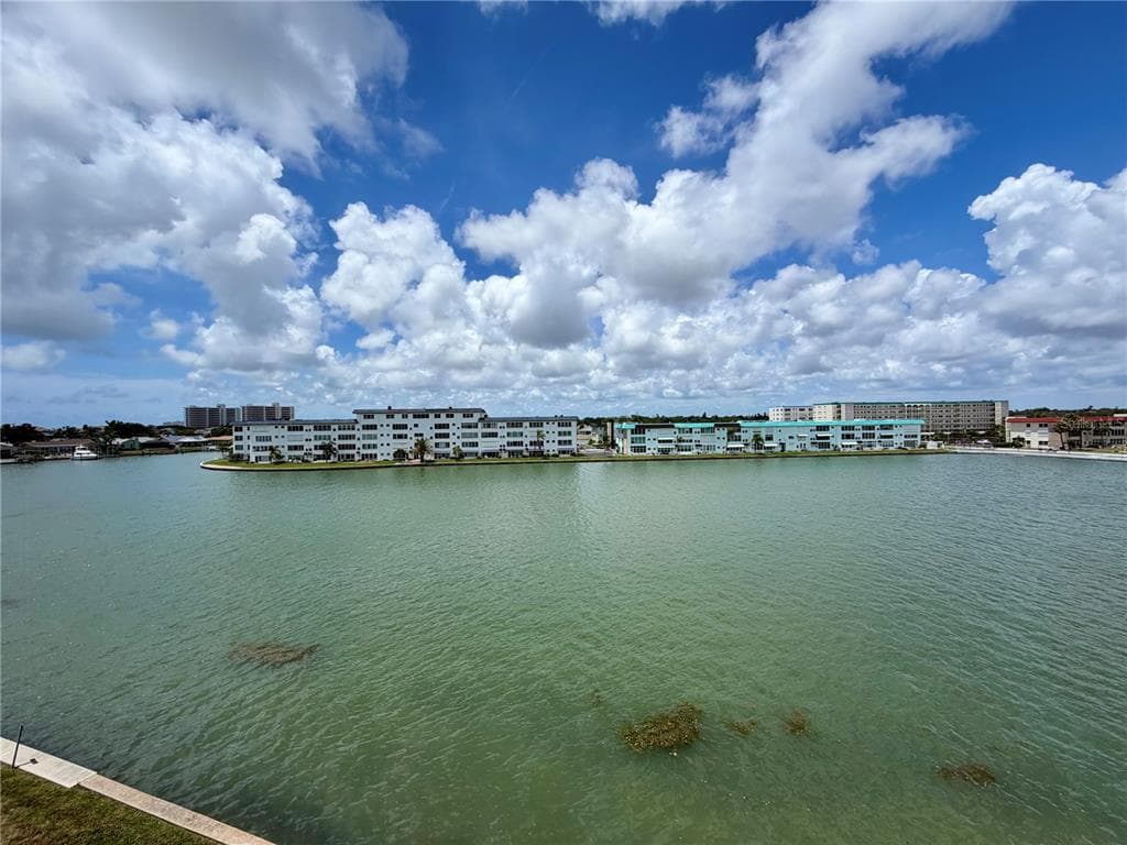 6025 SHORE BOULEVARD S # 415, GULFPORT, FL 33707