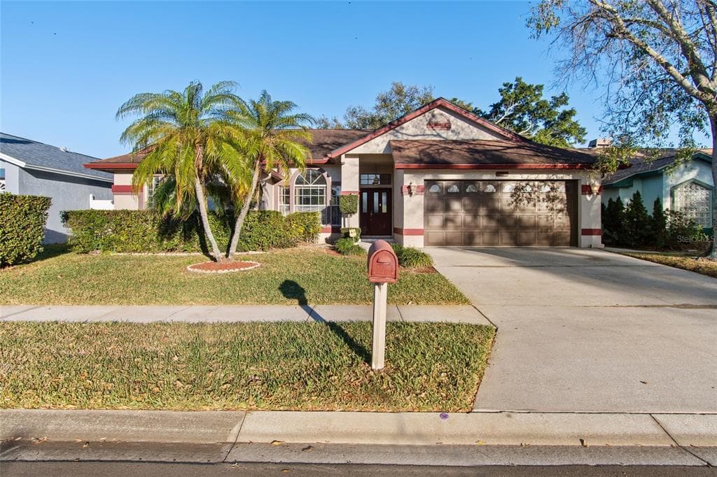 10431 36TH STREET N, CLEARWATER, FL 33762 — zdjęcie 2