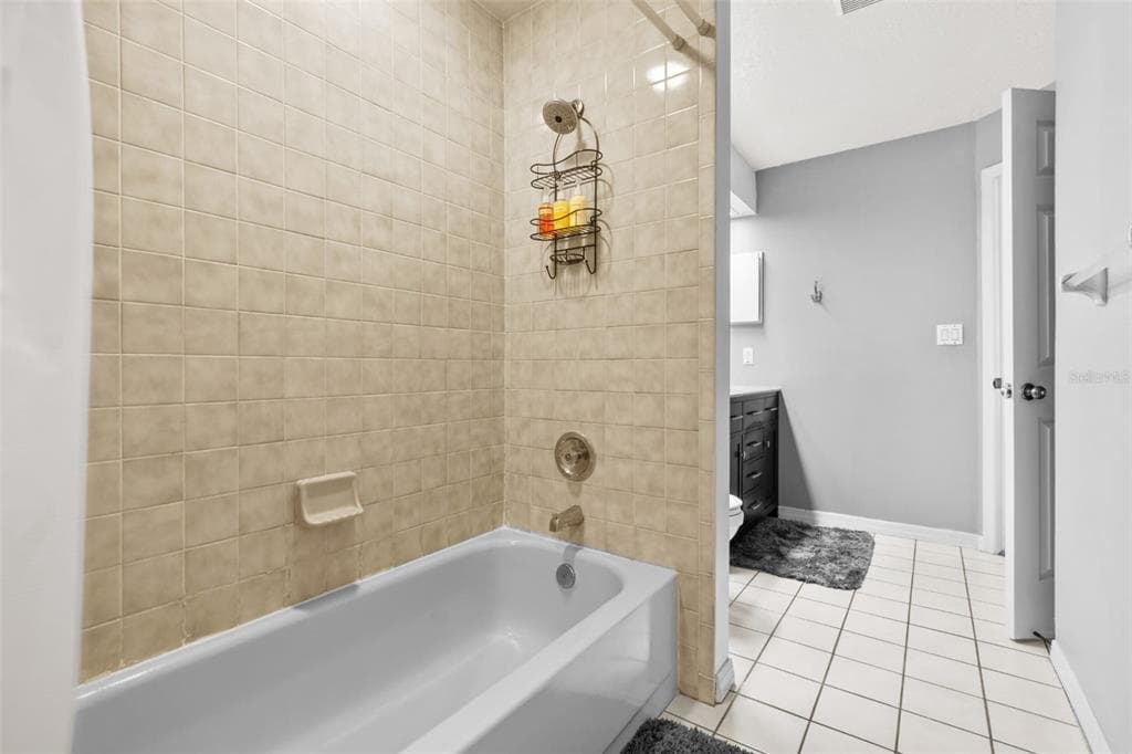 10431 36TH STREET N, CLEARWATER, FL 33762 — zdjęcie 5