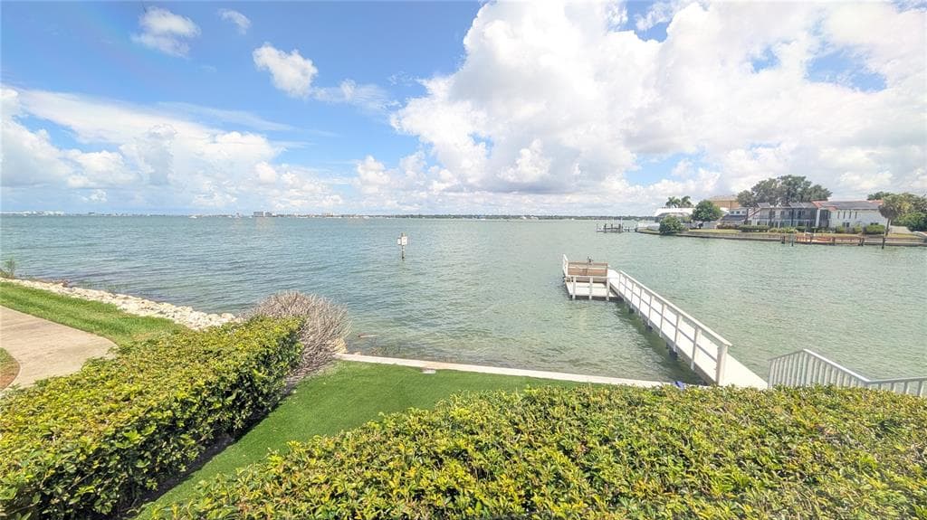 4709 DOLPHIN CAY LANE, ST PETERSBURG, FL 33711