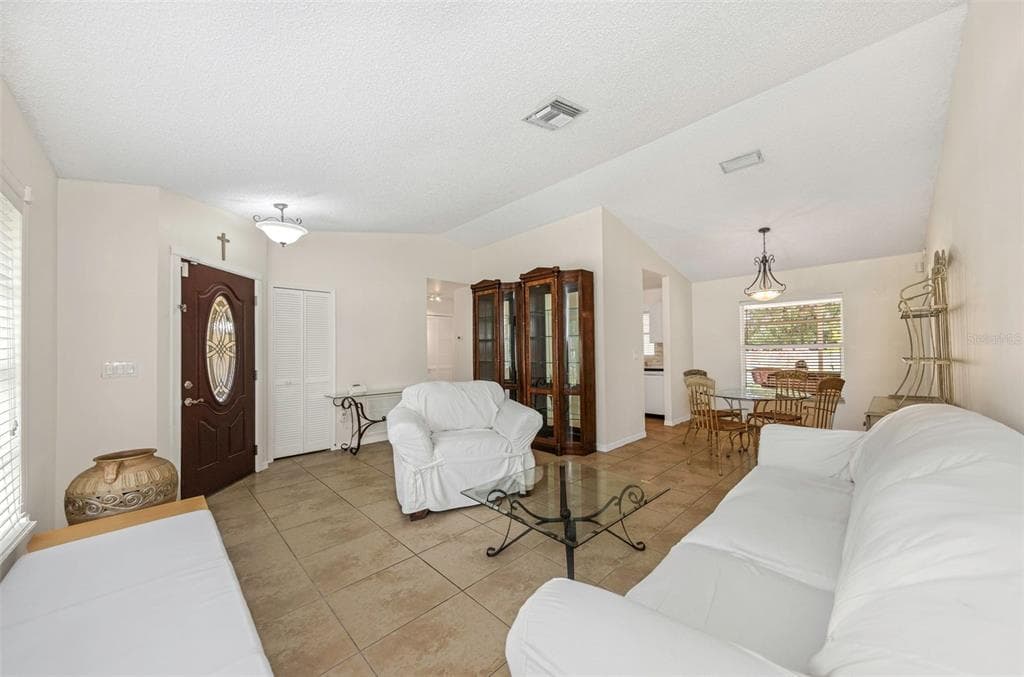 2437 HAWK AVENUE, PALM HARBOR, FL 34683 — zdjęcie 4