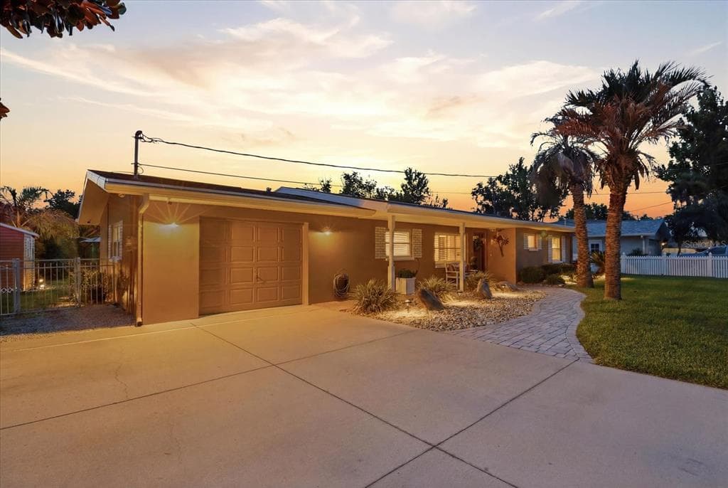 1302 SE PARADISE AVENUE, CRYSTAL RIVER, FL 34429 — zdjęcie 2