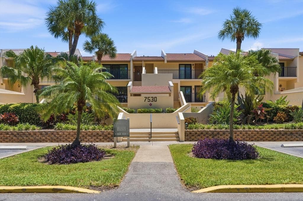 7530 SUNSHINE SKYWAY LANE S # T30, ST PETERSBURG, FL 33711 — zdjęcie 2