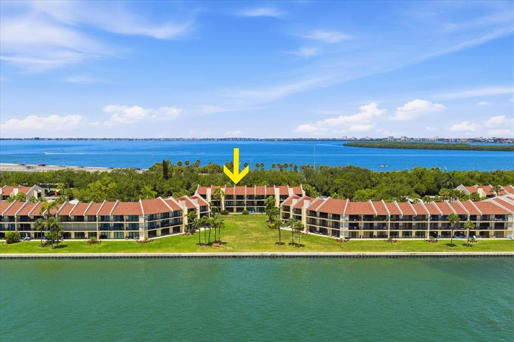 7530 SUNSHINE SKYWAY LANE S # T30, ST PETERSBURG, FL 33711