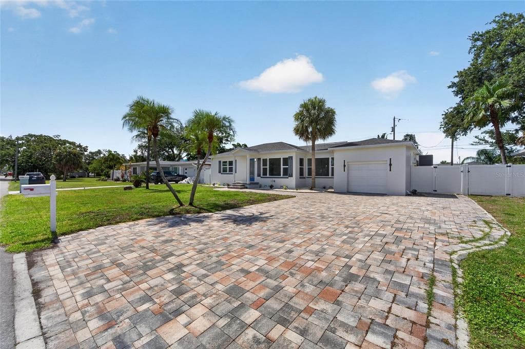 4810 DEL RIO WAY S, GULFPORT, FL 33711 — zdjęcie 3