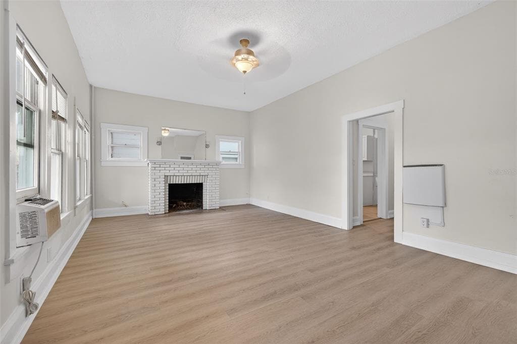 633 7TH AVENUE N, ST PETERSBURG, FL 33701 — zdjęcie 4
