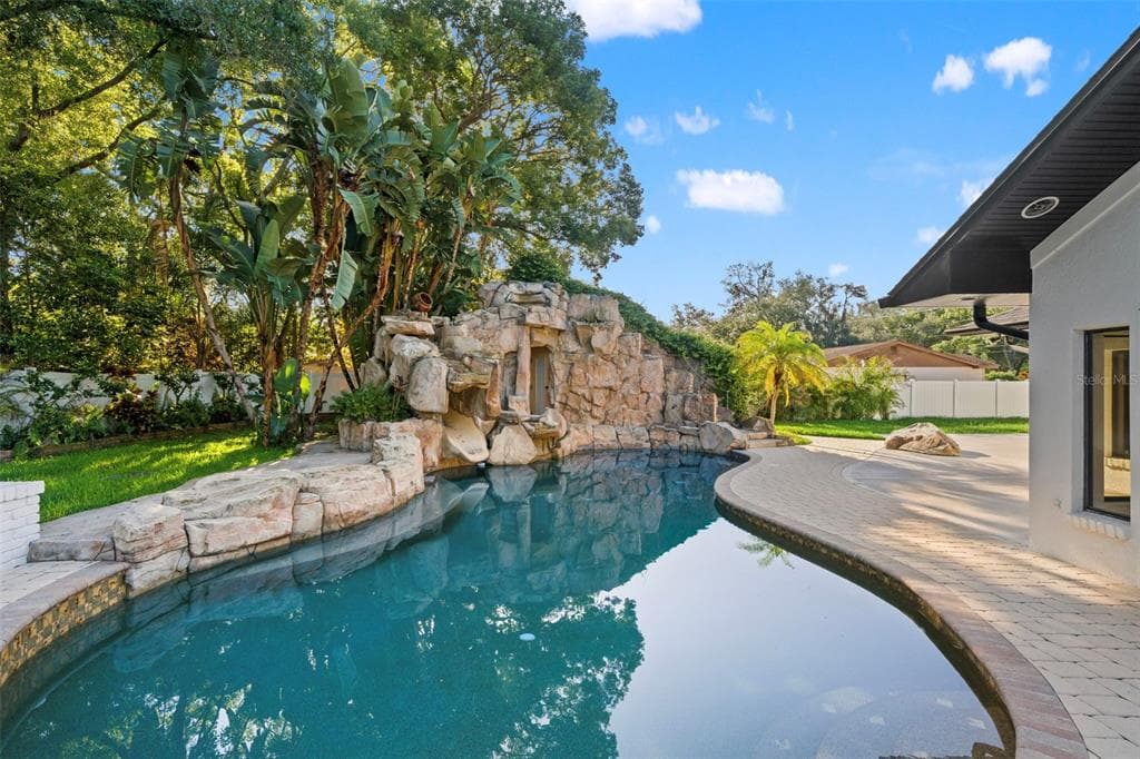 2521 LAKE ELLEN DRIVE, TAMPA, FL 33618 — zdjęcie 3