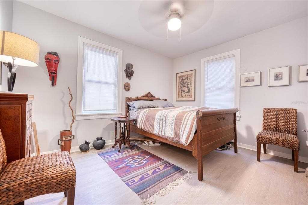 735 26TH AVENUE S, ST PETERSBURG, FL 33705 — zdjęcie 4