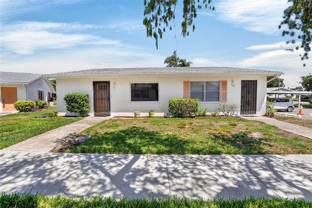 1902 ANDOVER STREET # 201, SUN CITY CENTER, FL 33573 — zdjęcie 2