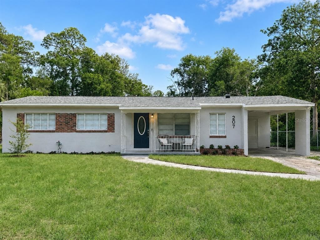 207 LAKE VIEW DRIVE, SANFORD, FL 32773