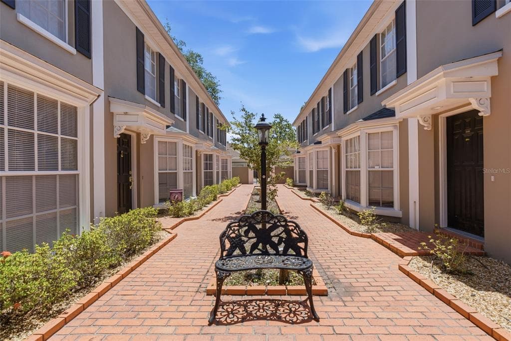 308 S BUNGALOW PARK AVENUE # D, TAMPA, FL 33609 — zdjęcie 3