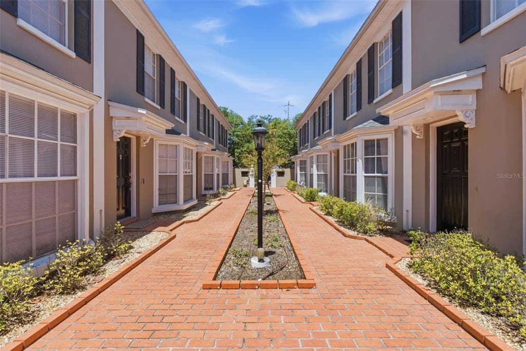 308 S BUNGALOW PARK AVENUE # D, TAMPA, FL 33609 — zdjęcie 4