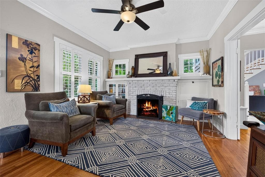 775 28TH AVENUE N, ST PETERSBURG, FL 33704 — zdjęcie 4