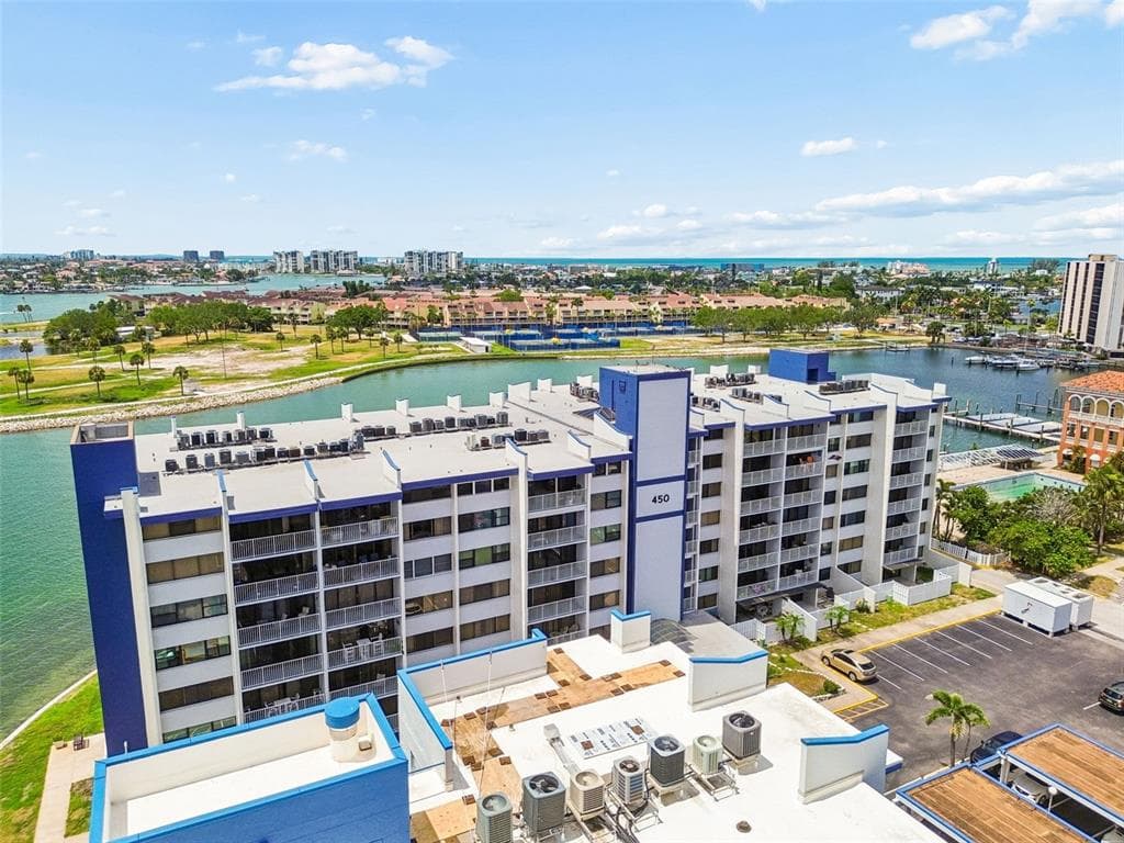 450 TREASURE ISLAND CAUSEWAY # 106, TREASURE ISLAND, FL 33706